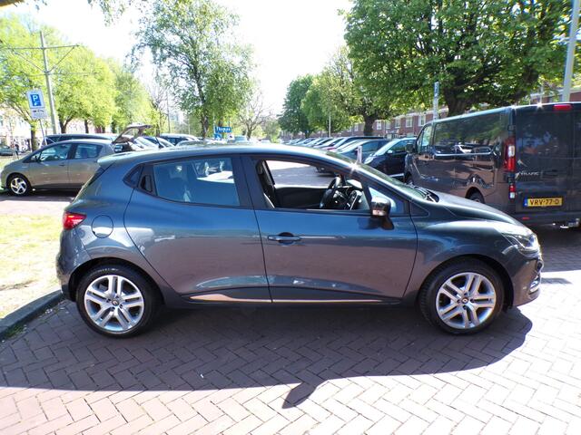 Renault CLIO 0.9 TCe Zen CRUISECONTROL NAVI TELEFOON......