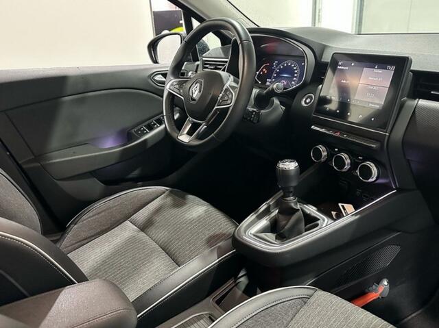 Renault CLIO 1.0 TCE 100PK Intens - NL Auto - Apple/Android Carplay - AllSeas