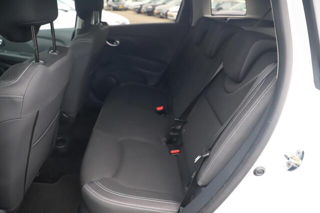 Renault CLIO Estate 0.9 TCe Zen Navigatie Airco Cruise Control Bluetooth DAB Parkeersensor