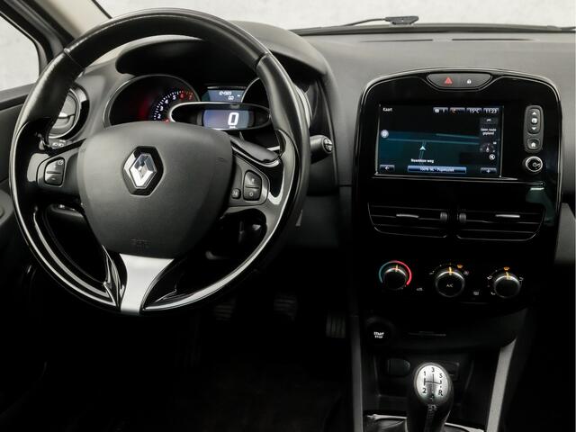 Renault CLIO Estate 0.9 TCe Expression (NAVIGATIE, TREKHAAK, PARKEERSENSOREN, SPORTSTOELEN, GETINT GLAS, LM VELGEN, BASS REFLEX, CRUISE, NIEUWE APK, NIEUWSTAAT)