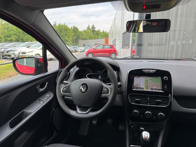Renault CLIO TCe 90 Zen Parkeersensoren