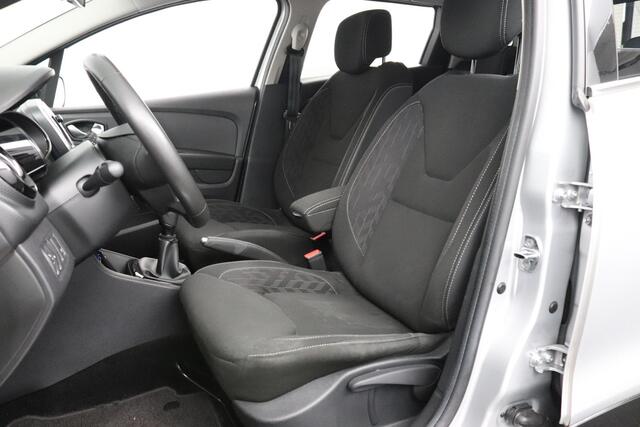 Renault CLIO Estate TCe 90 Limited | Trekhaak | Carplay/Android auto | Parkeersensoren achter |