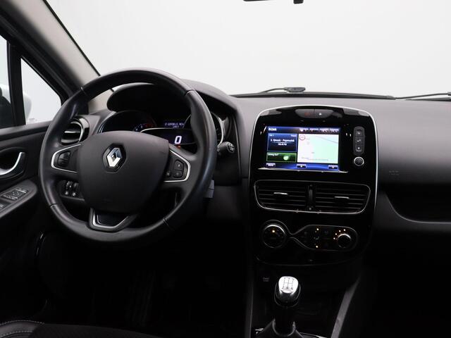 Renault CLIO Estate TCe 90pk Intens | LED koplampen | Climate Control | Achteruitrijcamera | Navigatie | Trekhaak |