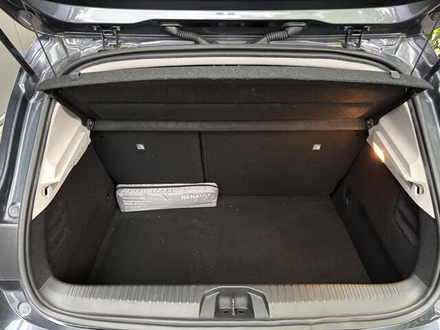 Renault CLIO 1.6 E-Tech Hybrid 140 Intens