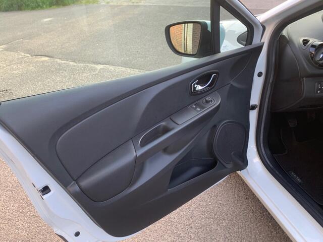 Renault CLIO 0.9 TCE EXPRESSION ORIGINEEL NL AUTO