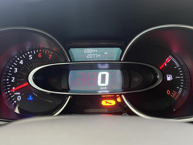 Renault CLIO TCe 90 Limited / Cruise Control / Parkeersensoren Achter / Dealeronderhouden / Navigatie /