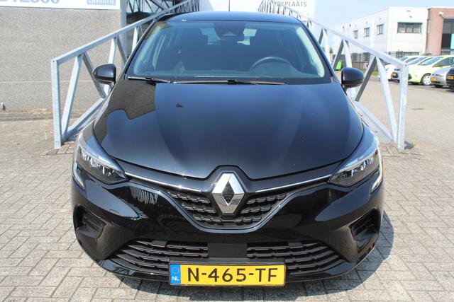 Renault CLIO 1.0 TCe Zen Navigatie/Cruise control/Apple carplay/Airco/Lane assist/Multifunctioneel stuurwiel/Spraakbediening/Actief remmen/Verkeersbord herkenning/Elektrische ramen/Elektrisch verstelbare spiegels.