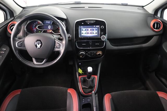 Renault CLIO 0.9 TCe Intens | Climate control | Parkeersensor | LED | Navigatie | Half leder | DAB |