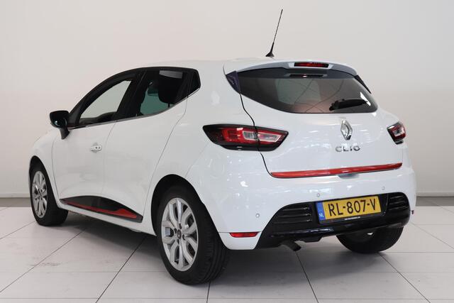 Renault CLIO 0.9 TCe Intens | Climate control | Parkeersensor | LED | Navigatie | Half leder | DAB |