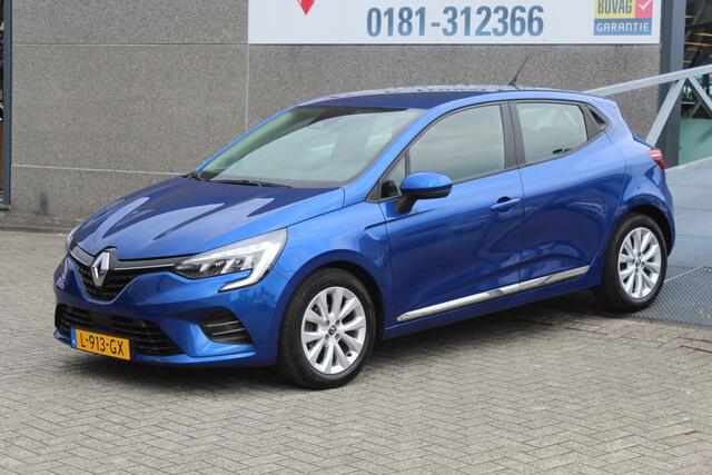 Renault CLIO 1.0 TCe Zen Lage kilometerstand!!/Airco/Cruise control/Parkeersensoren/Apple carplay/Lane assist/Actief remmen/Verkeersbord herkenning/Multifunctioneel stuurwiel/Spraakbediening/16" Lichtmetalen velgen.
