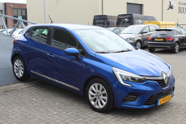 Renault CLIO 1.0 TCe Zen Lage kilometerstand!!/Airco/Cruise control/Parkeersensoren/Apple carplay/Lane assist/Actief remmen/Verkeersbord herkenning/Multifunctioneel stuurwiel/Spraakbediening/16" Lichtmetalen velgen.