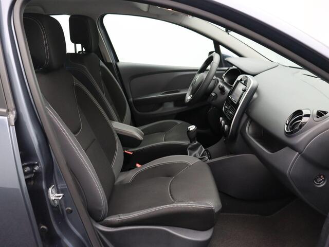 Renault CLIO 0.9 TCe Zen | Trekhaak | Airco | LMV | Navigatie.