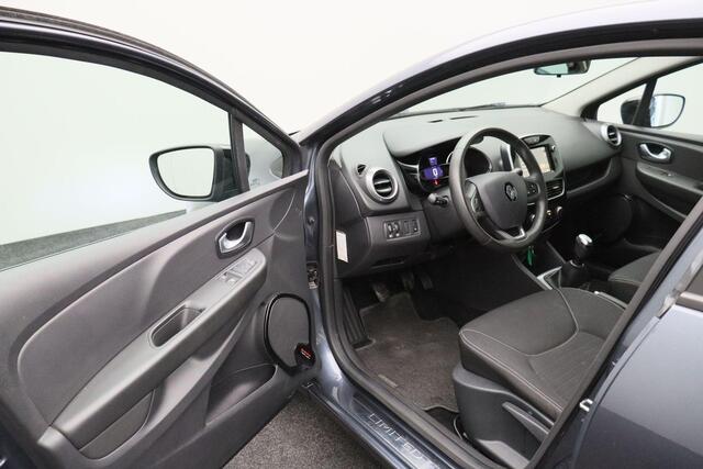 Renault CLIO 0.9 TCe Limited 2018 | Airco | Navigatie | Cruise Control | Spraakbediening | DAB Radio | Boekjes | 2 Sleutels | Lichtmetaal | Stuurwiel Bediening