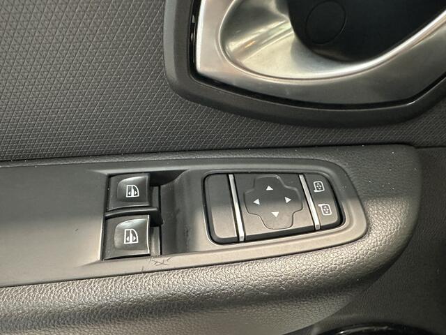Renault CLIO 0.9 TCe Zen Airco / Navi / Cruise / Elk.Pakket
