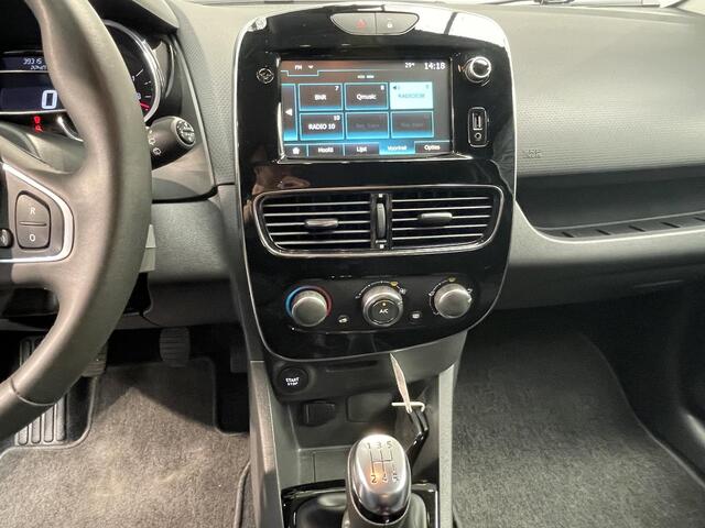 Renault CLIO Estate 0.9 TCe Limited Apple/Android Carplay | trekhaak | Full map nav