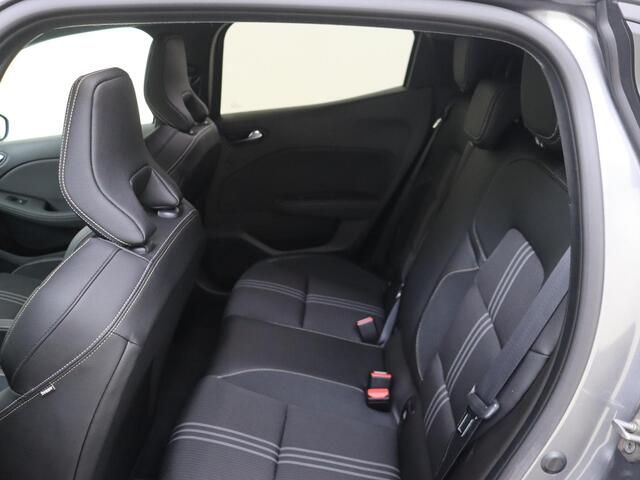 Renault CLIO 1.6 E-Tech Hybrid 145PK E-Tech Engineered | BOSE | Stoelverwarming | Navigatie | Achteruitrijcamera | Adaptive Cruise Control