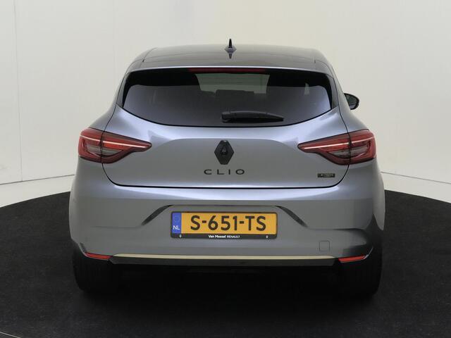 Renault CLIO 1.6 E-Tech Hybrid 145PK E-Tech Engineered | BOSE | Stoelverwarming | Navigatie | Achteruitrijcamera | Adaptive Cruise Control
