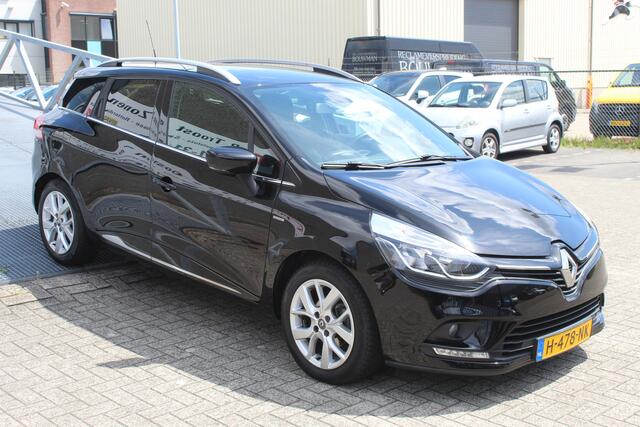 Renault CLIO Estate 0.9 TCe Limited Navigatie/Keyless/Cruise control/Climate control/Trekhaak/Achteruitrijcamera/Parkeersensoren/DAB+/Multifunctioneel stuurwiel/Elektrische ramen/Elektrisch verstelbare en inklapbare spiegels/16'' Lichtmetalen velgen.