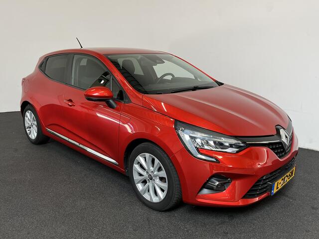 Renault CLIO 1.0 TCe 100pk Experience Demo! | Navigatie Climate Control Cruise control Lichtmetalen Velgen Parkeer Sensoren Extra Getint glas 5 deurs