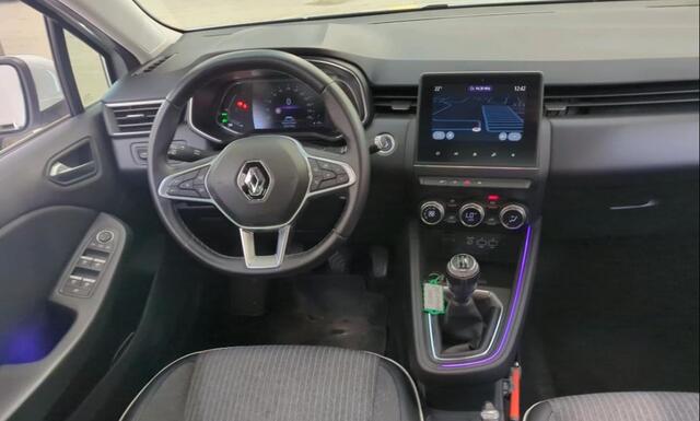 Renault CLIO 1.0 TCe 101pk Intens 5Drs Airco-ecc. / Navigatie / Pdc.A / Lm.velgen /
