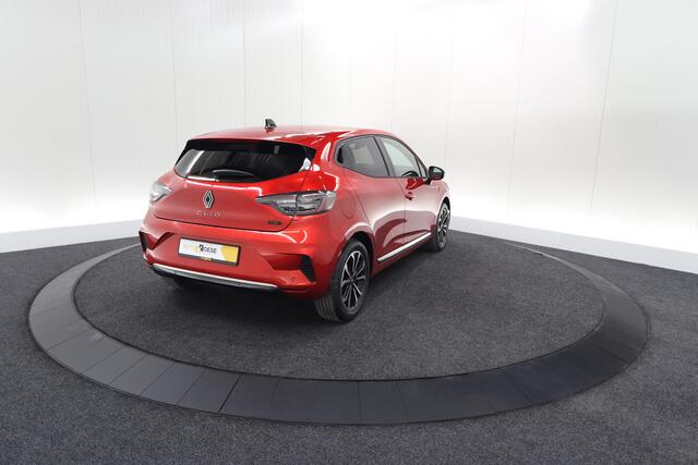 Renault CLIO 1.6 E-Tech Full Hybrid 145 Techno | 360 Camera | Navigatie | Apple Carplay | 17 Inch Lichtmetalen Velgen