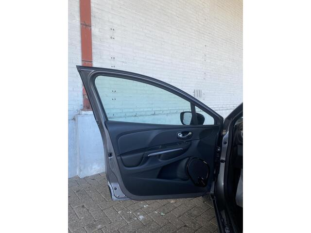Renault CLIO Estate 0.9 TCe Limited |Dealer Onderhouden!|R-Link!|Navi!|