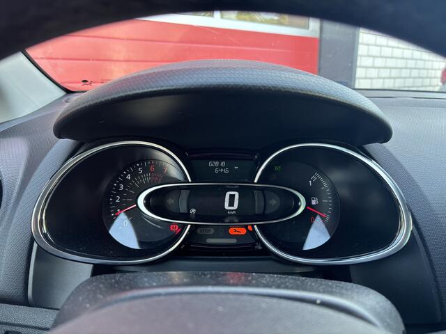 Renault CLIO 0.9 TCe Intens FULL LED / CARPLAY / NAVI / CLIMA / PDC / DAB+ / BLUETOOTH / CRUISE