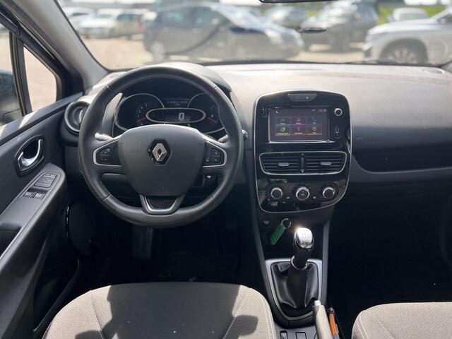 Renault CLIO Estate 0.9 TCe Limited | Trekhaak | Navigatie | Parkeersensoren | Airco | Cruise Control | Lichtmetaal | DAB |