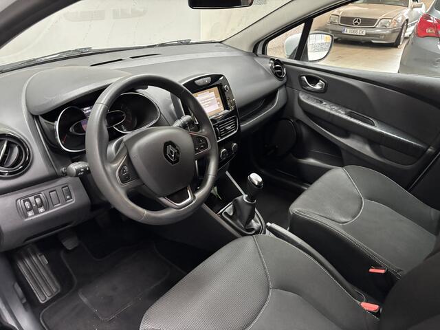 Renault CLIO Estate 0.9 TCe Zen/ Trekhaak!/ LED Dagrijverl./ Airco/ Cruise/ Multi.LEDER.Stuur/ Elek.Pakket/ Isofix/ C.V.Afstand/ Getint Glas.