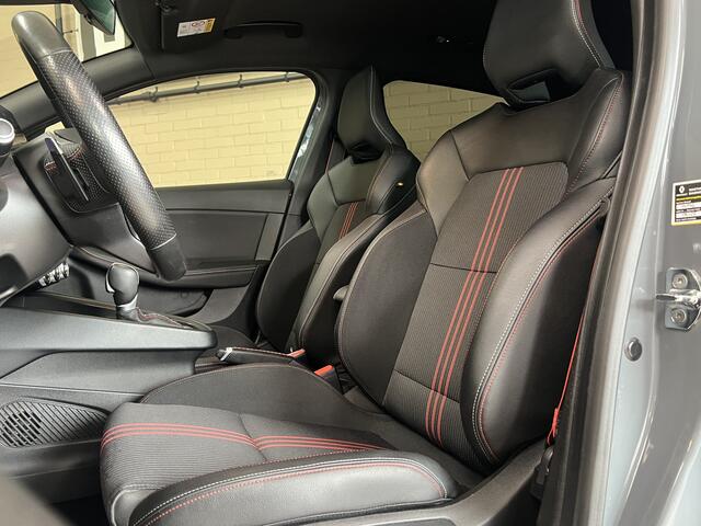 Renault CLIO 1.3 TCe 130pk AUT R.S. Line | Groot Navi | 17 inch | Camera | Led | Pdc | 100% Dealer onderhouden!