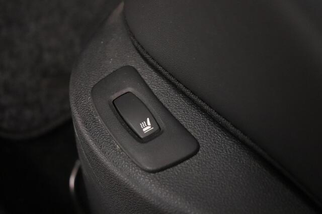 Renault CLIO 1.2 TCe Bose | Camera | Pack GT line | BOSE audio | LED | Key less | DAB+ |
