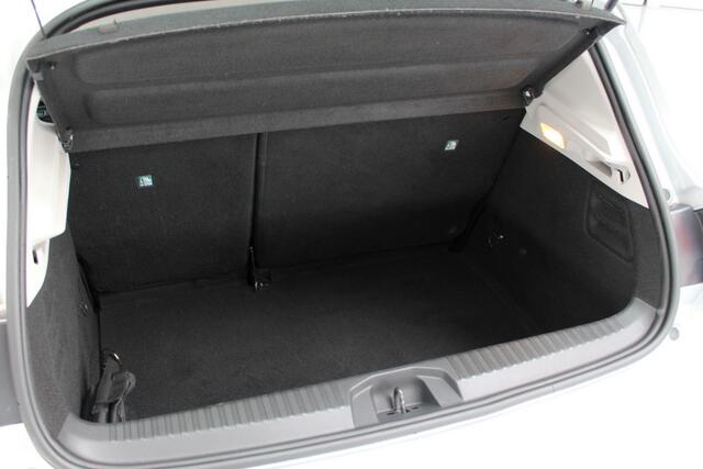 Renault CLIO 1.0 TCe Bi-Fuel Zen LPG, 101PK | NAVIGATIE | AIRCO | DEALER ONDERHOUDEN | CRUISE CONTROLE | PARKEERSENSOREN
