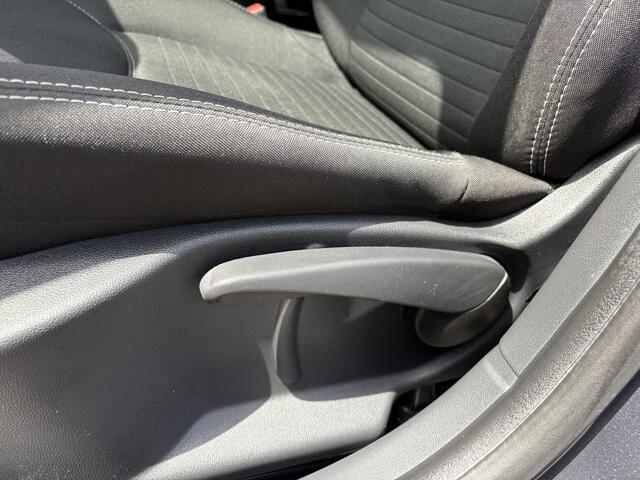 Renault CLIO Estate 0.9 TCe Limited, airco/navi/cruise/lmv