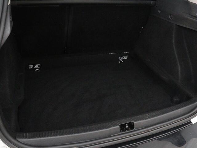 Renault CLIO 1.2 TCe Zen | Automaat | Camera | Trekhaak | Navigatie | Climate control | Cruise control | Bluetooth