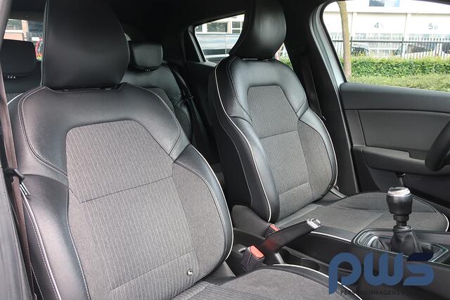 Renault CLIO 1.0 TCe Bi-Fuel Intens Full Led / PDC / Navi / Cruise / NL auto / Full history