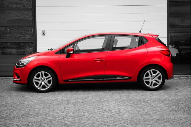Renault CLIO 0.9 TCe Zen | 4 seizoensbanden | Airco | Navigatie | Cruise control | incl. Bovag rijklaarpakket met 12 maanden garantie |