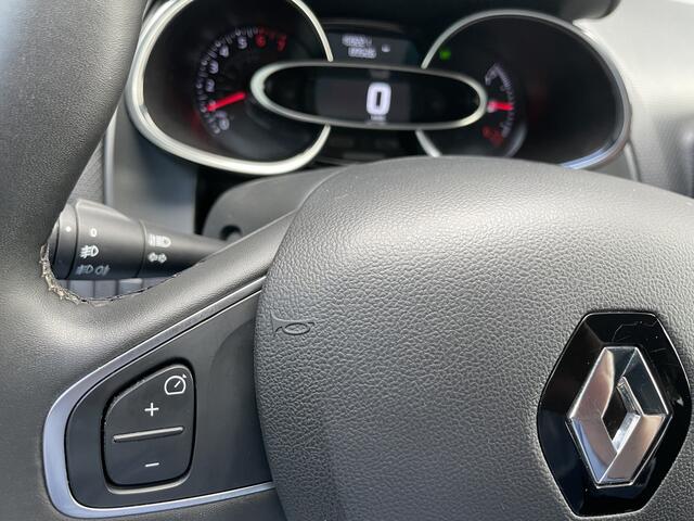 Renault CLIO Estate 0.9 TCe Limited Airco - Cruise control - Parkeersensoren achter - Navigatie full map - Mistlampen voor - Lederen stuurwiel - Dakrails