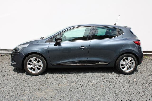 Renault CLIO 0.9 TCe Limited , Cruise Control en Navigatie en maar 54000 km!!