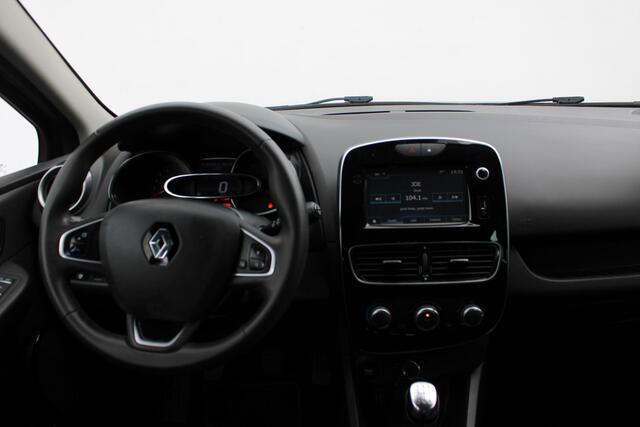 Renault CLIO 0.9 TCe Limited , Cruise Control en Navigatie en maar 54000 km!!
