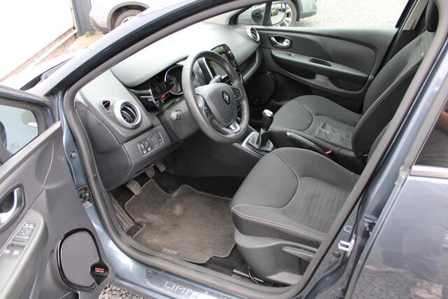 Renault CLIO 0.9 TCe Limited , Cruise Control en Navigatie en maar 54000 km!!