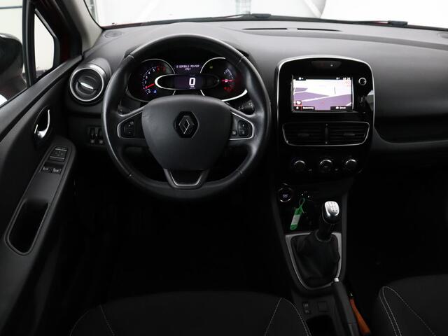 Renault CLIO 0.9 TCe Limited | Trekhaak | Navigatie | Bluetooth | Cruise control | Parkeerhulp | LED | Airco | DAB