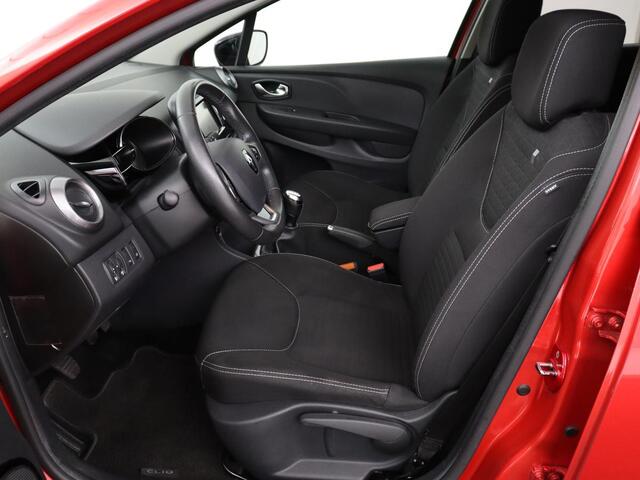 Renault CLIO 0.9 TCe Limited | Trekhaak | Navigatie | Bluetooth | Cruise control | Parkeerhulp | LED | Airco | DAB