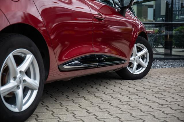Renault CLIO 0.9 TCe Eco2 Limited
