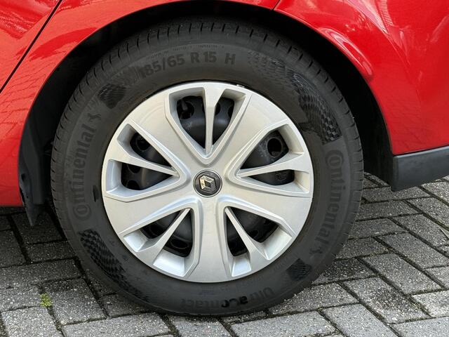 Renault CLIO Estate 0.9 TCe Life (Ruim & Zuinig) DAB-Radio | Cruise | Org. NL