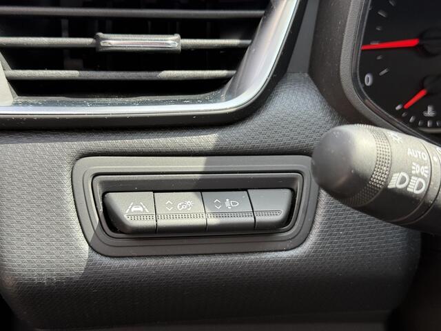 Renault CLIO 1.0 TCe Zen | Navigatie | DAB | Cruise Control | Parkeersensoren | LED | Airco | Apple Carplay | Android Auto |