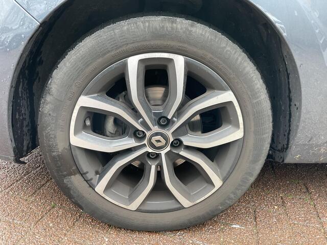 Renault CLIO 0.9 TCe 90pk Intens 46.926km!! Renault Clio 0.9 TCe 90pk Intens 43.787km!!