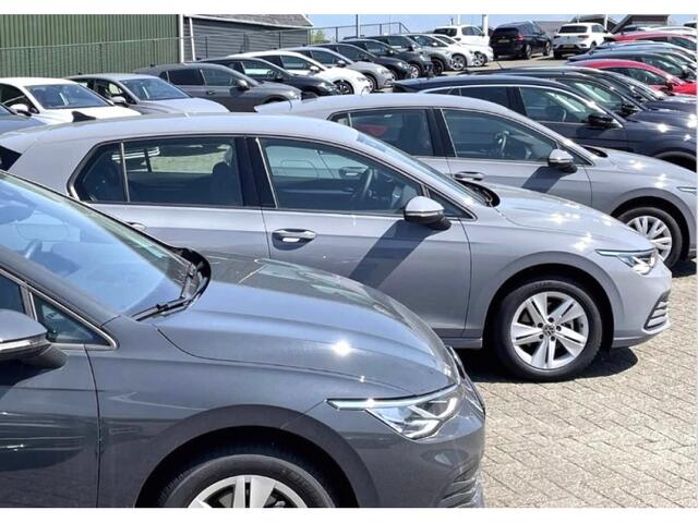 Renault CLIO 1.2 Collection, navigatie, 4 cilinder 1.2 Wordt verwacht