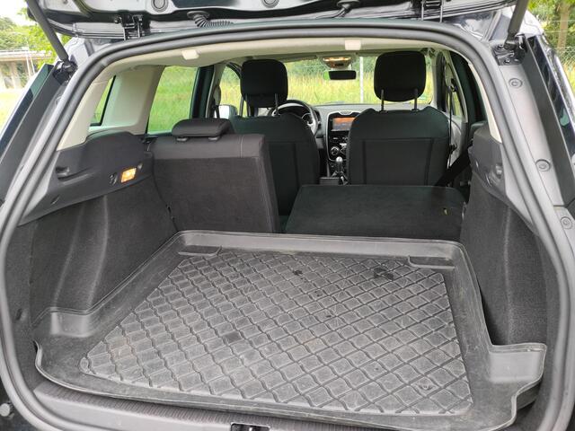 Renault CLIO Estate 0.9 TCe Limited | CLIMA | NAVI | CRUISE | HAAK | DEALER ONDERHOUDEN |