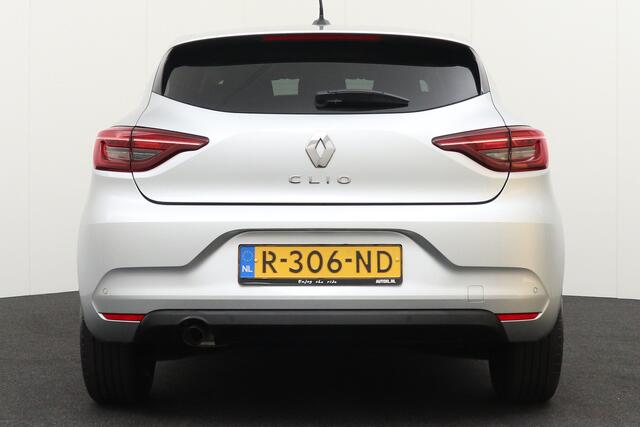 Renault CLIO 1.0 TCe 90 Evolution Intens Carplay Navi Cruise Park. Sens LED