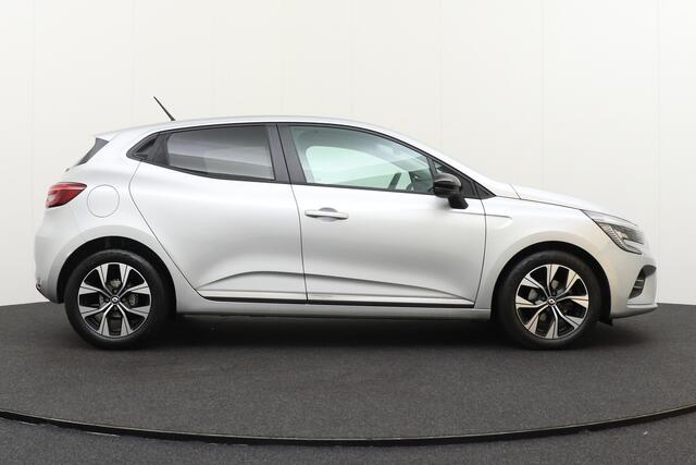 Renault CLIO 1.0 TCe 90 Evolution Intens Carplay Navi Cruise Park. Sens LED